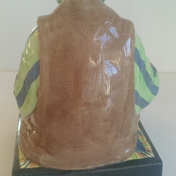 Vintage Royal Doulton Figure Cobbler HN 1706 1935-1969 by C J Noke - Picture 5 of 13